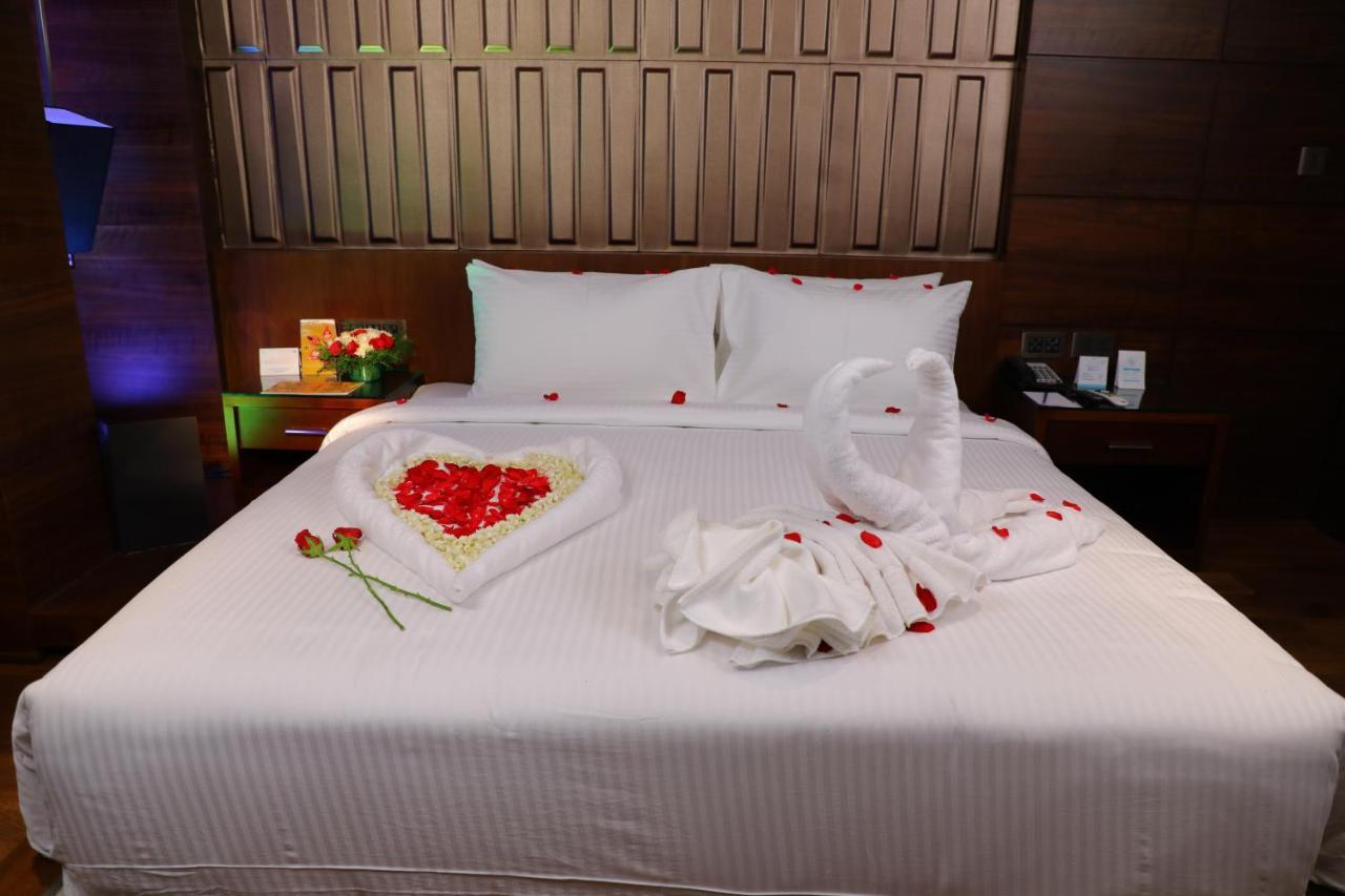 Coral Isle Hotel Kochi Kültér fotó