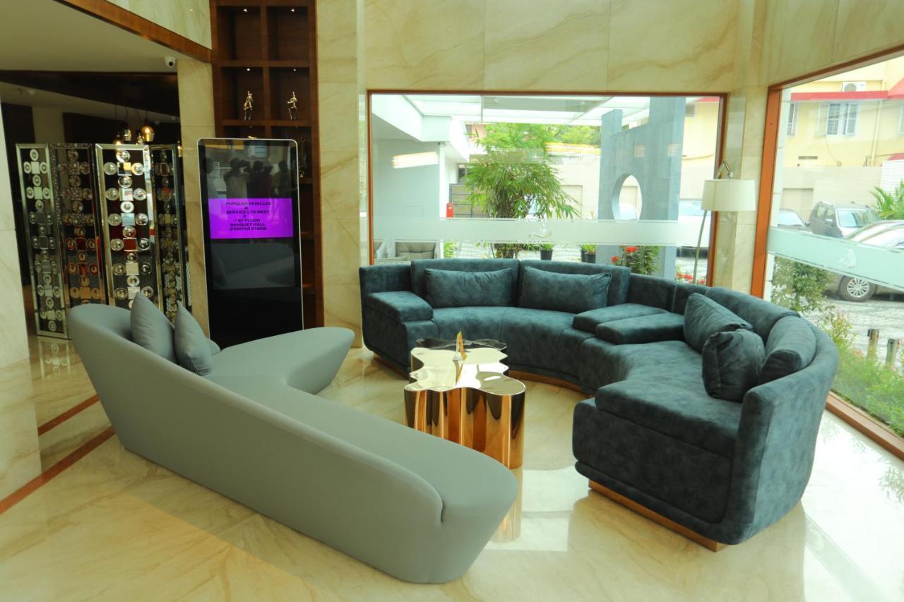 Coral Isle Hotel Kochi Kültér fotó