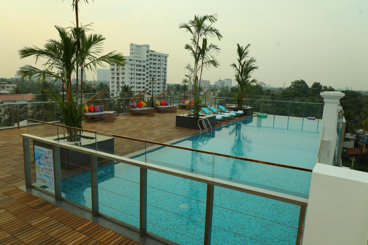Coral Isle Hotel Kochi Kültér fotó
