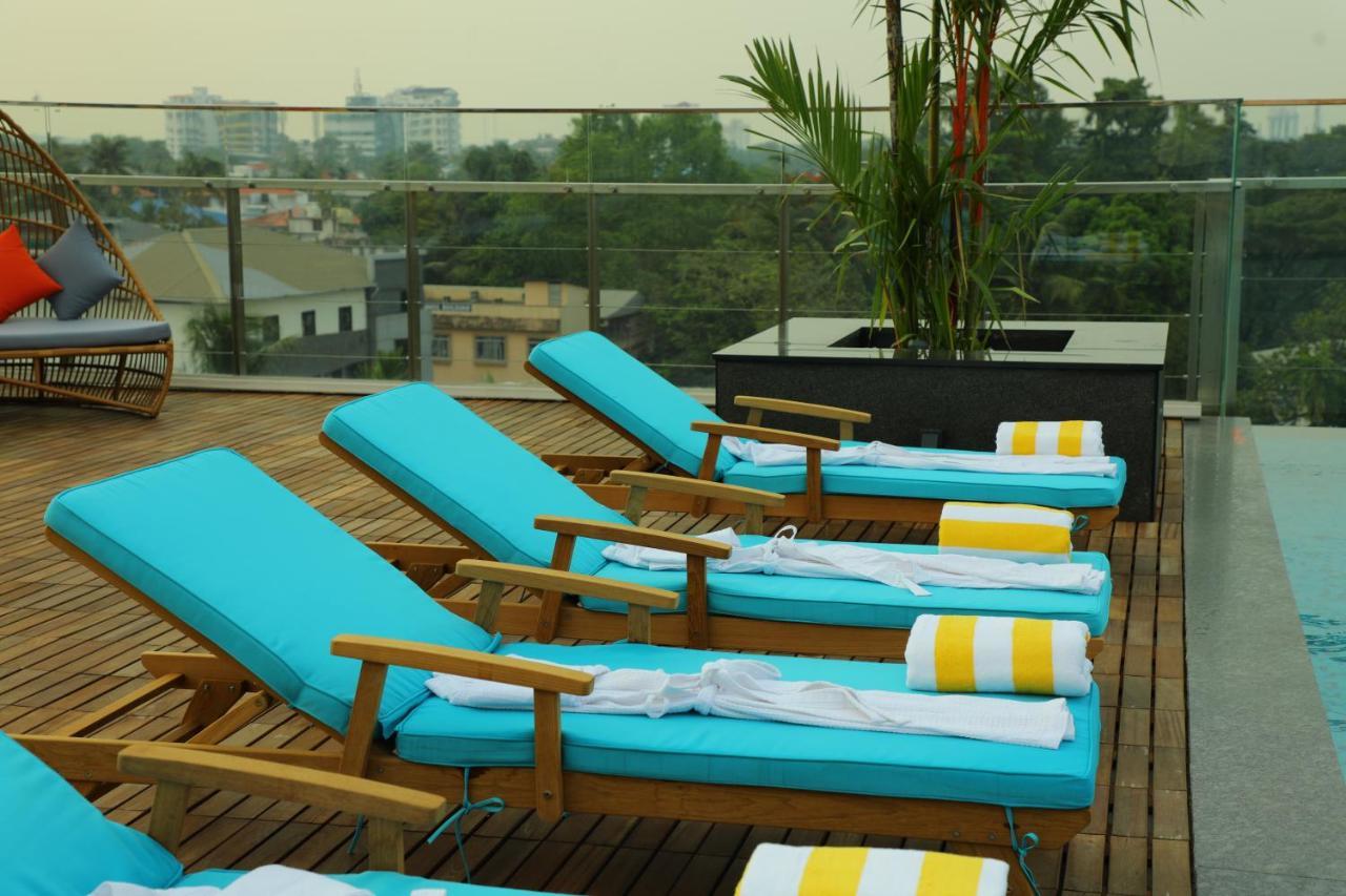 Coral Isle Hotel Kochi Kültér fotó